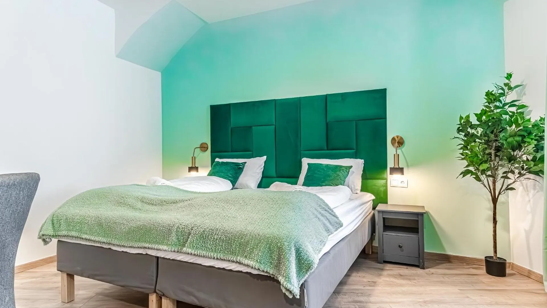 Barrier-Free: 2 Neighboring Apt. Ideal For Groups Vienna 0*,  Austria