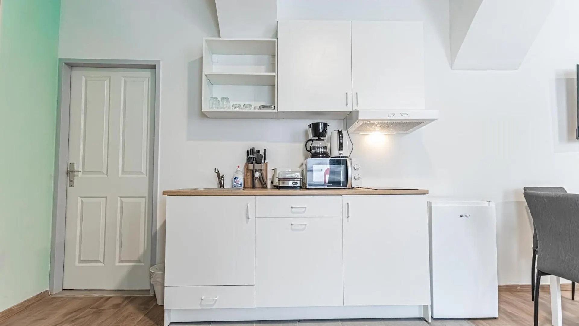 Barrier-Free: 2 Neighboring Apt. Ideal For Groups Vienna 0*,  Austria