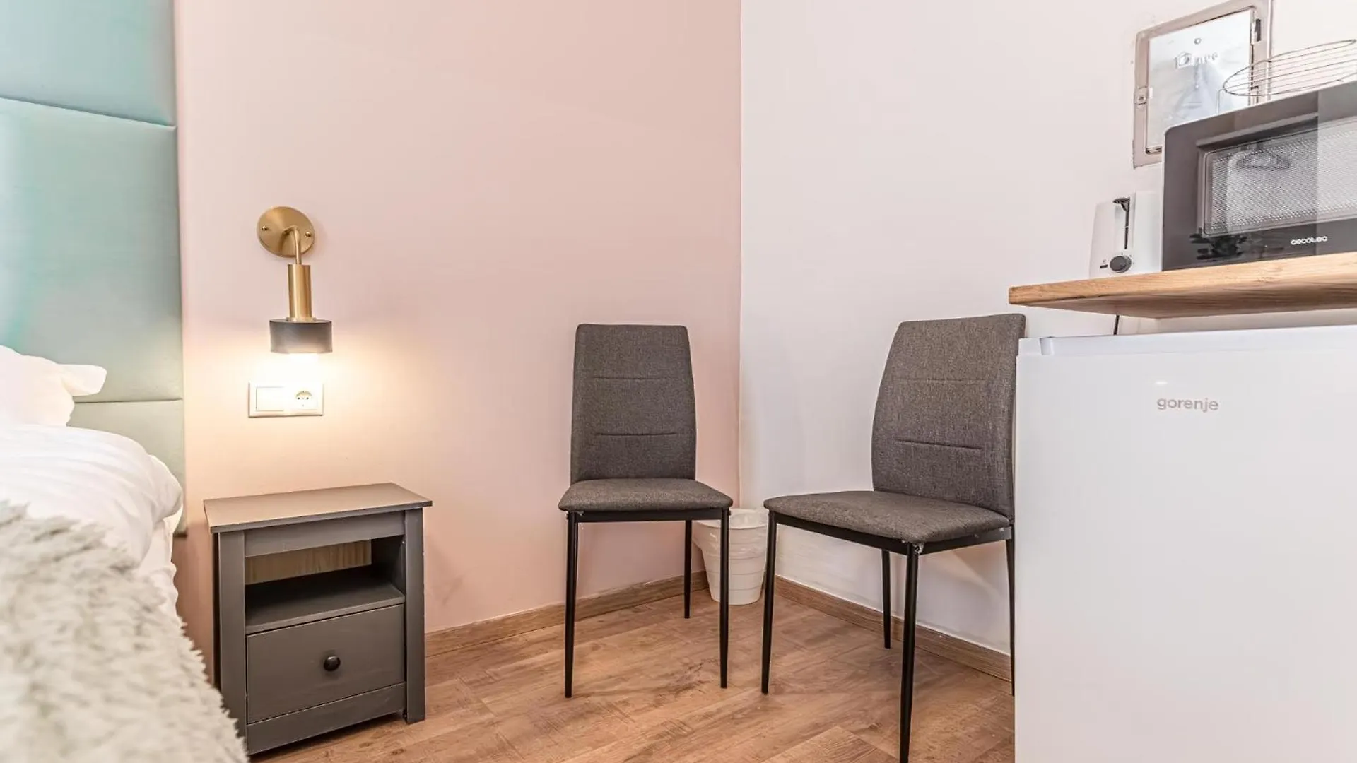Apartment Barrier-Free: 2 Neighboring Apt. Ideal For Groups Vienna