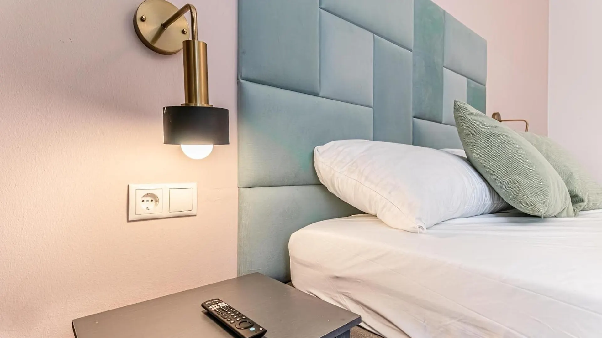Barrier-Free: 2 Neighboring Apt. Ideal For Groups Vienna